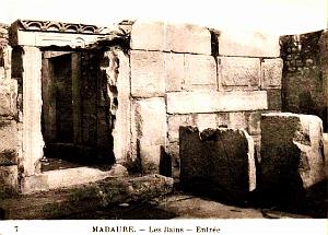 Madaure - Bains - Entree